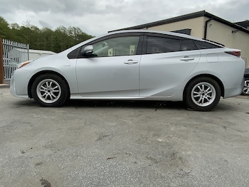 Used Toyota Prius 2023 for sale - 76047059: Photo 4