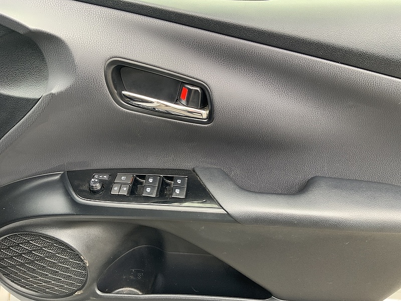 Used Toyota Prius 2023 for sale - 76047059: Photo 8