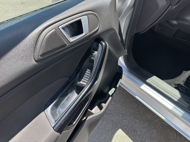 Used Ford Fiesta 2015 for sale - 76047146: Photo 13