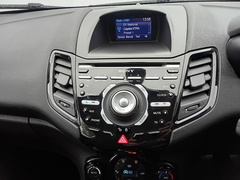 Used Ford Fiesta 2015 for sale - 76047146: Photo 38