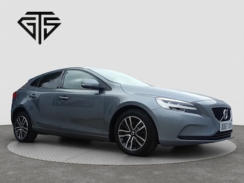 2017 - D2 Momentum Nav Plus 5-Door