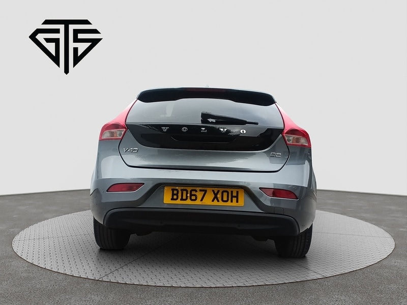 Used Volvo V40 2017 for sale - 76320072: Photo 4