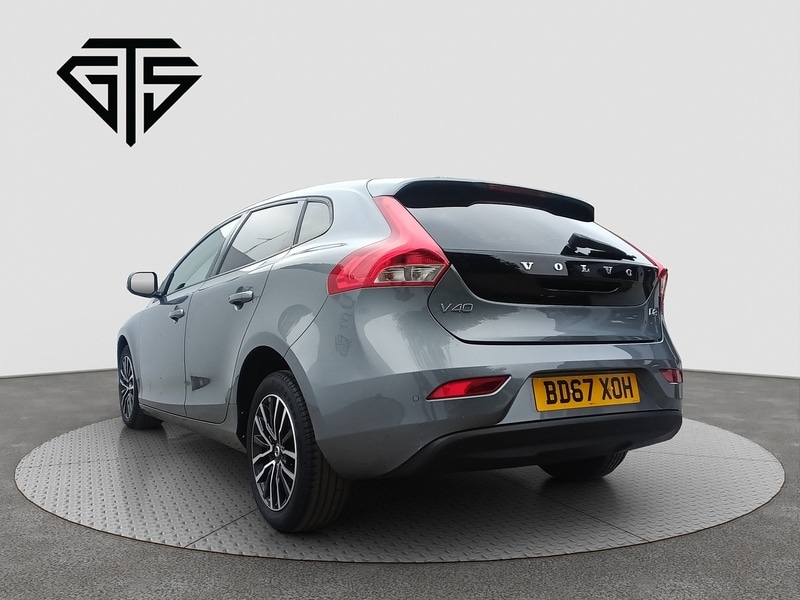Used Volvo V40 2017 for sale - 76320072: Photo 5