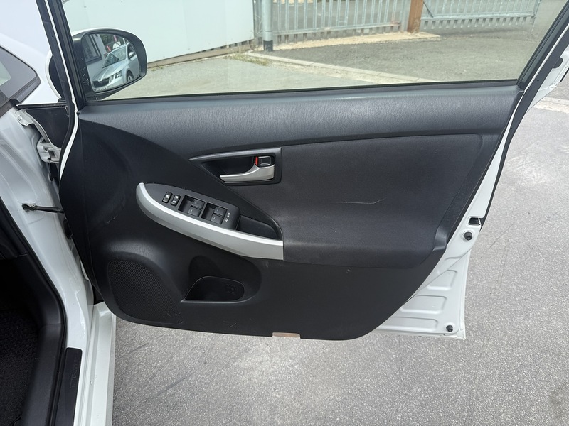 Used Toyota Prius 2025 for sale - 76047044: Photo 12