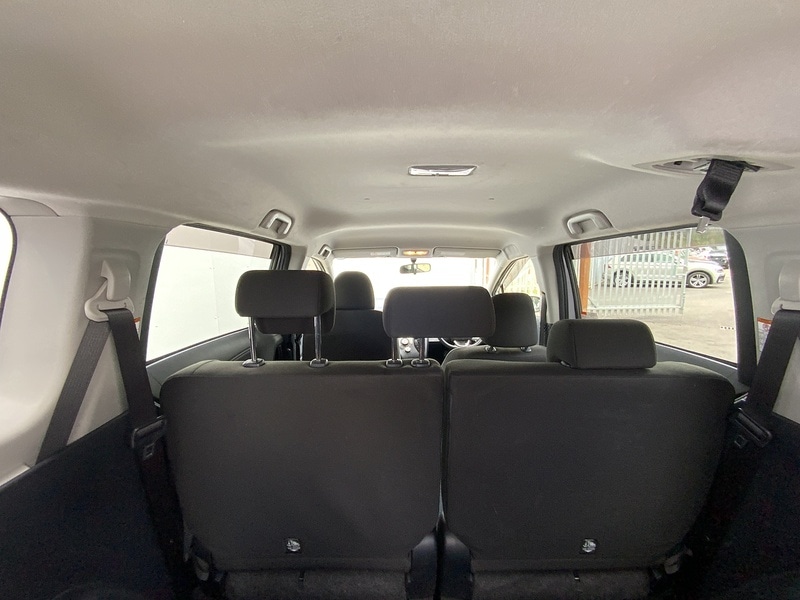 Used Toyota Sienta 2024 for sale - 76047057: Photo 11