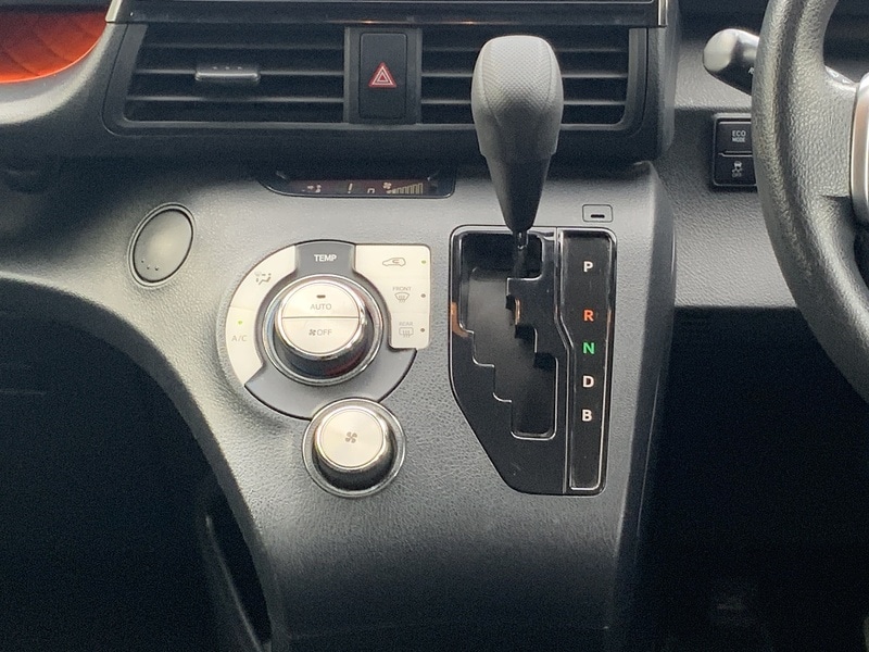 Used Toyota Sienta 2024 for sale - 76047057: Photo 16