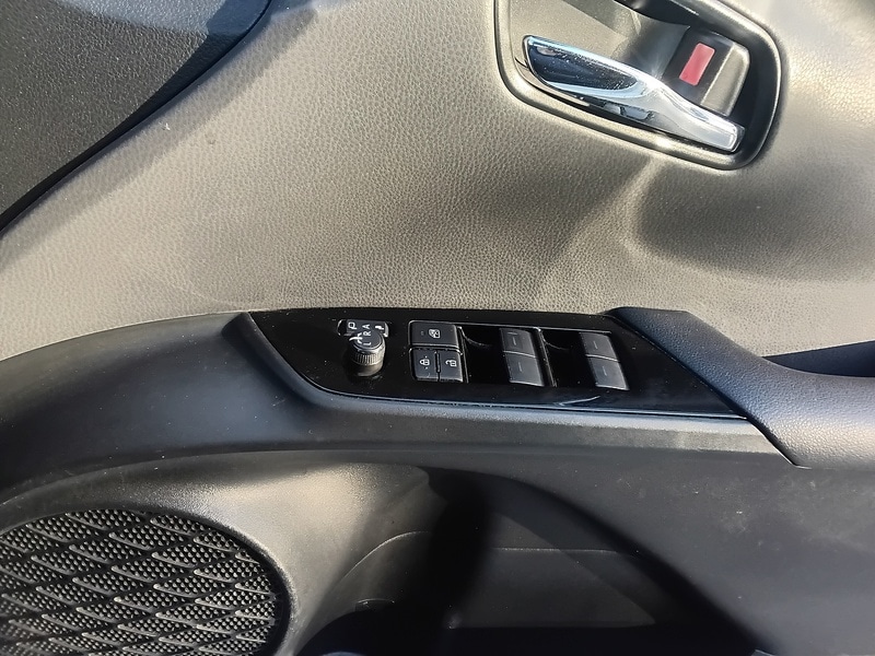 Used Toyota Prius 2025 for sale - 76643019: Photo 34