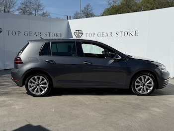 Used Volkswagen Golf 2018 for sale - 78711223: Photo
