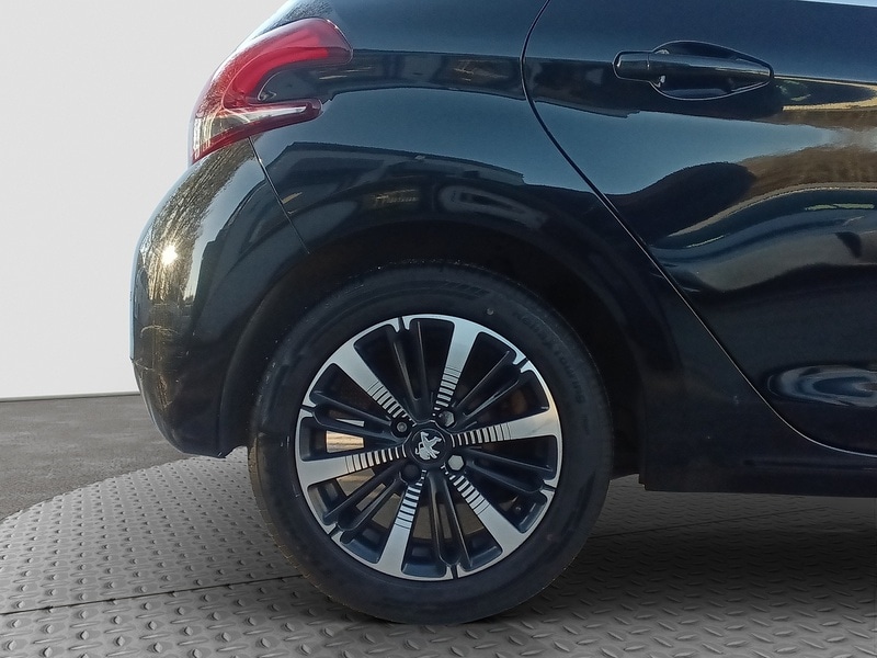 Used Peugeot 208 2019 for sale - 76694297: Photo 23