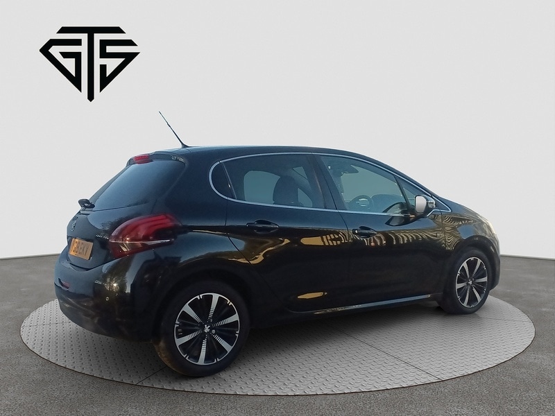 Used Peugeot 208 2019 for sale - 76694297: Photo 3
