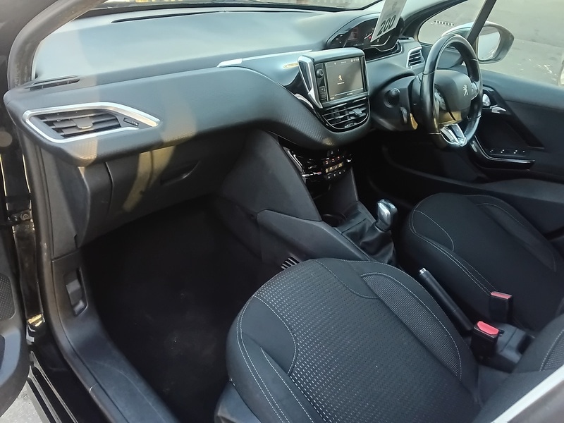 Used Peugeot 208 2019 for sale - 76694297: Photo 30