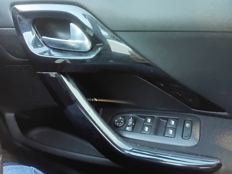 Used Peugeot 208 2019 for sale - 76694297: Photo 44