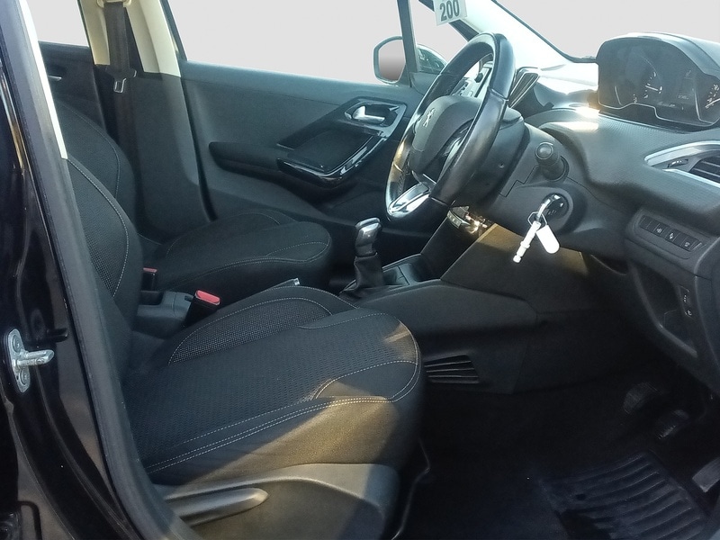 Used Peugeot 208 2019 for sale - 76694297: Photo 8