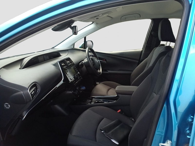 Used Toyota Prius 2020 for sale - 76047166: Photo 11