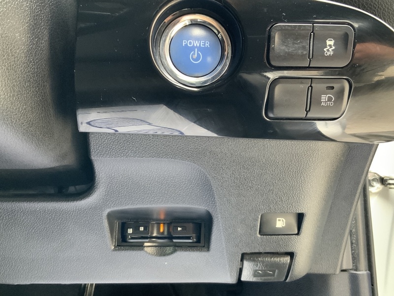 Used Toyota Prius 2024 for sale - 76047077: Photo 11