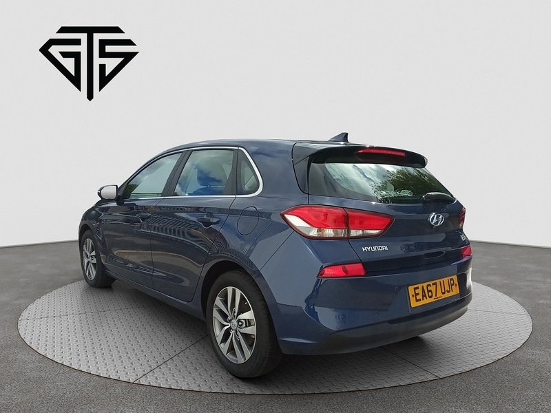 Used Hyundai i30 2017 for sale - 76046998: Photo 5
