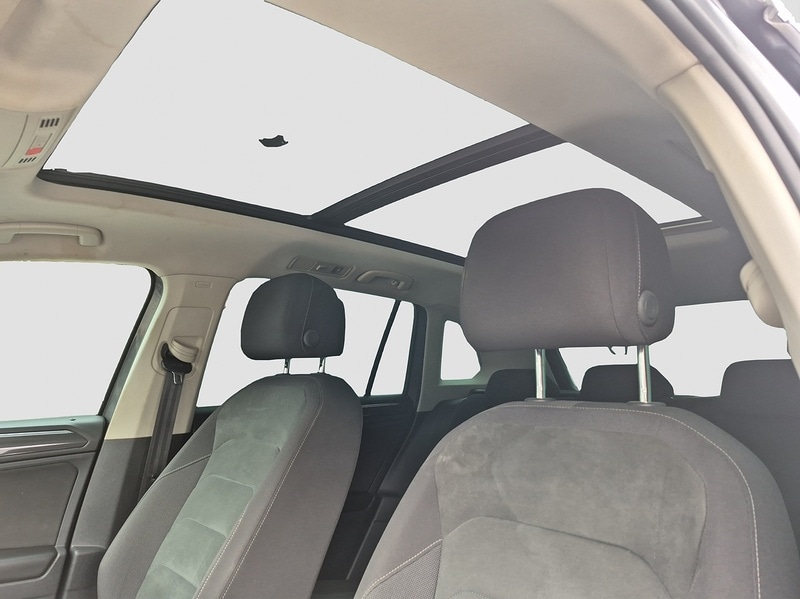 Used Volkswagen Tiguan 2018 for sale - 76047012: Photo 59