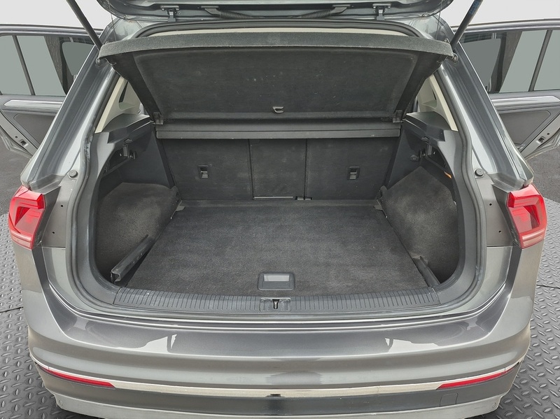 Used Volkswagen Tiguan 2018 for sale - 76047012: Photo 60