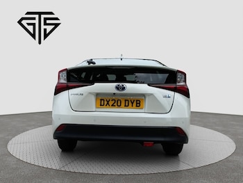 Used Toyota Prius 2020 for sale - 76232398: Photo