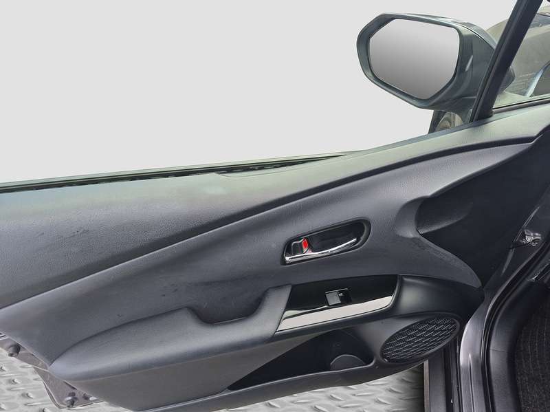 Used Toyota Prius 2025 for sale - 76047139: Photo 18