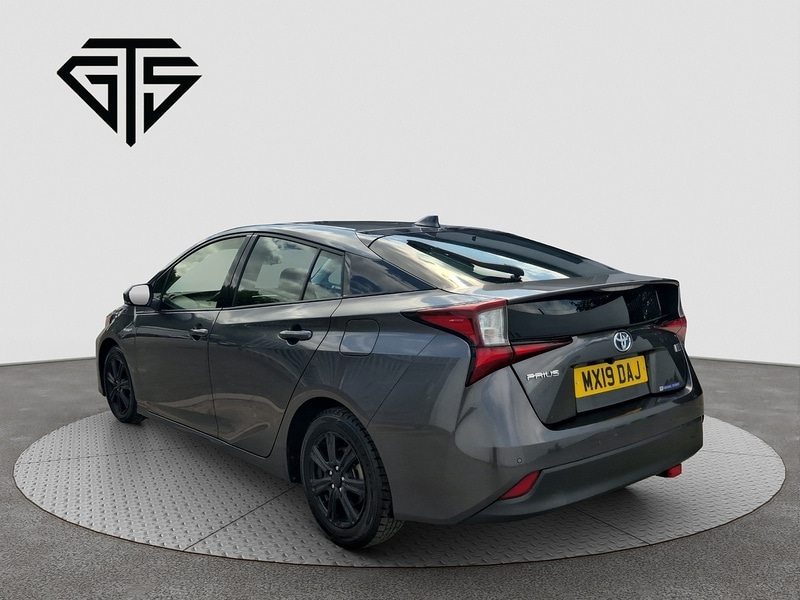 Used Toyota Prius 2025 for sale - 76047139: Photo 4