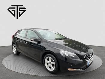 Used Volvo V40 2015 for sale - 78793954: Photo