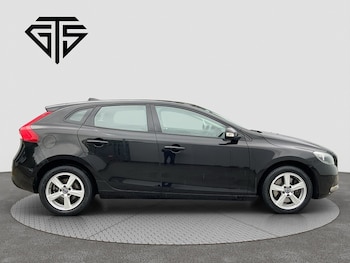 Used Volvo V40 2015 for sale - 78793954: Photo