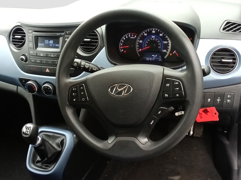 Used Hyundai i10 2015 for sale - 76482551: Photo 14