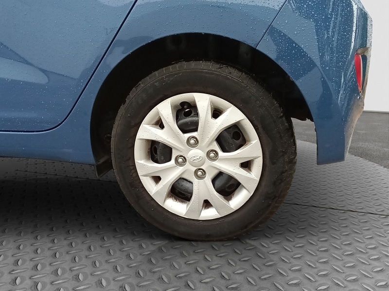 Used Hyundai i10 2015 for sale - 76482551: Photo 25