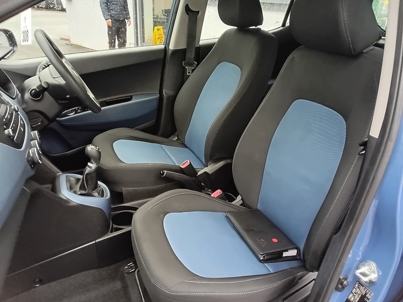 Used Hyundai i10 2015 for sale - 76482551: Photo 29