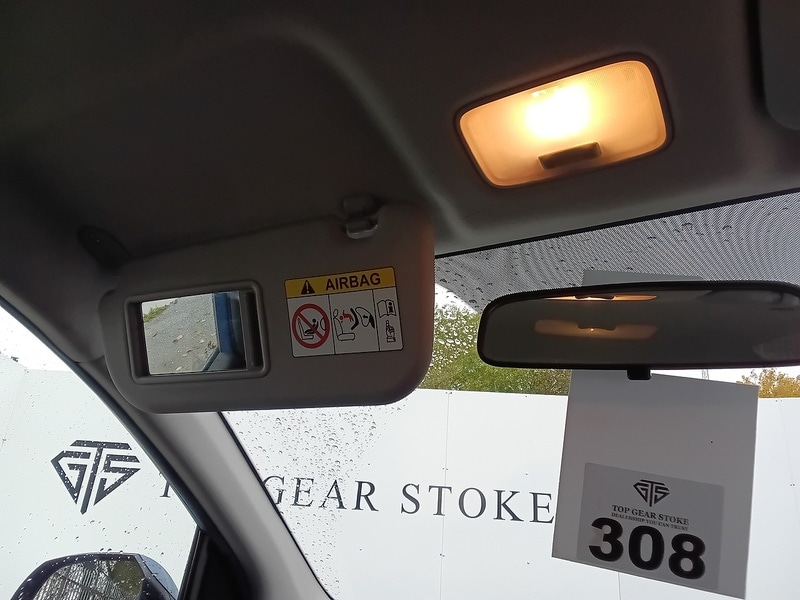 Used Hyundai i10 2015 for sale - 76482551: Photo 35