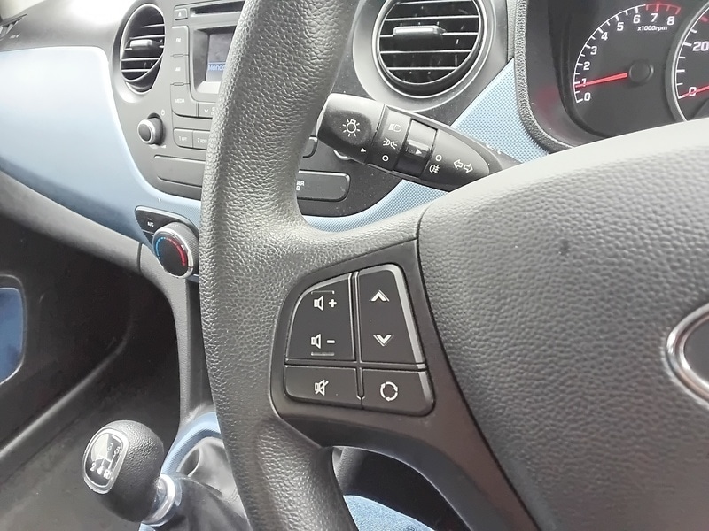 Used Hyundai i10 2015 for sale - 76482551: Photo 38