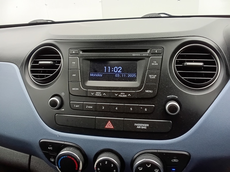 Used Hyundai i10 2015 for sale - 76482551: Photo 39