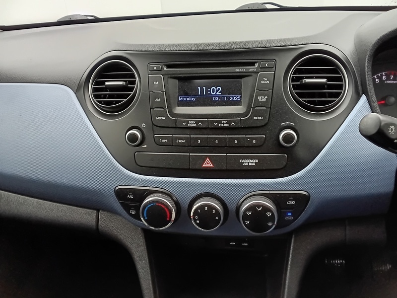 Used Hyundai i10 2015 for sale - 76482551: Photo 41