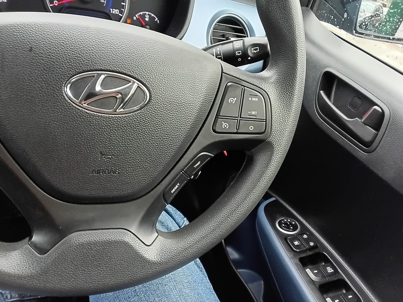 Used Hyundai i10 2015 for sale - 76482551: Photo 44
