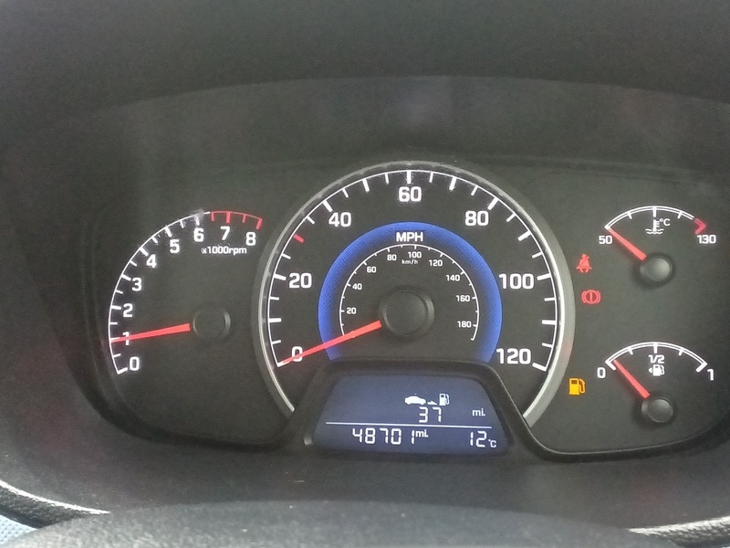 Used Hyundai i10 2015 for sale - 76482551: Photo 8