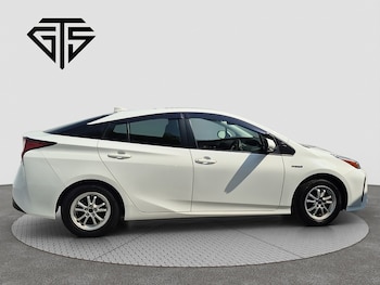 Used Toyota Prius 2025 for sale - 76047056: Photo 2