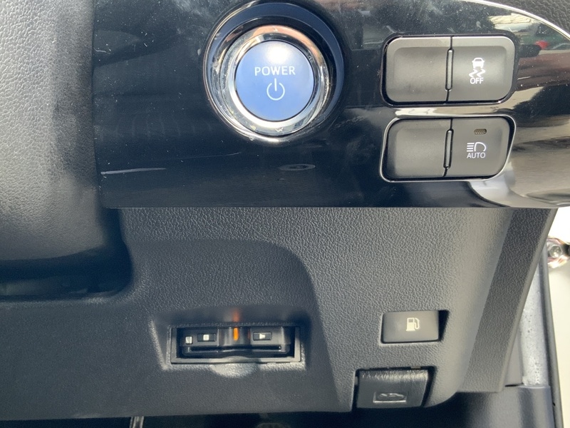 Used Toyota Prius 2024 for sale - 76047089: Photo 11