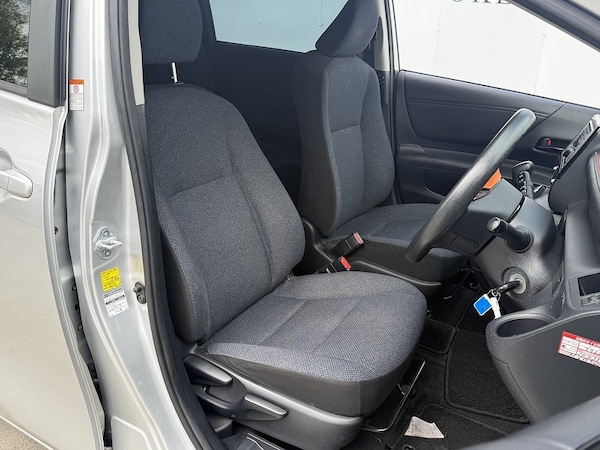 Used Toyota Sienta 2025 for sale - 76047032: Photo 12