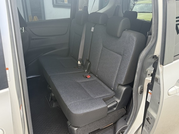 Used Toyota Sienta 2025 for sale - 76047032: Photo 29