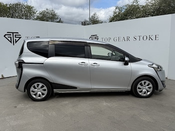 Used Toyota Sienta 2017 for sale - 76047032: Photo