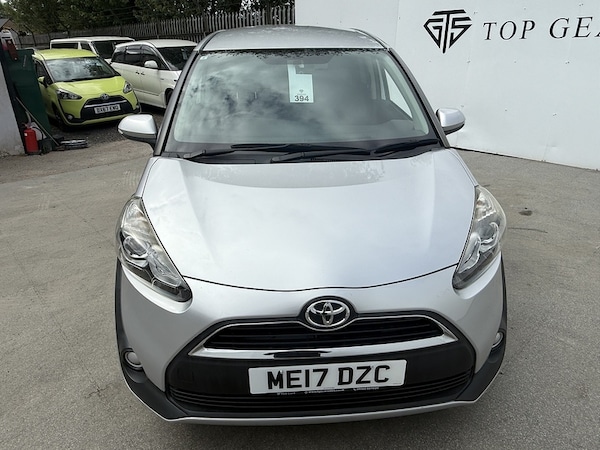 Used Toyota Sienta 2025 for sale - 76047032: Photo 8