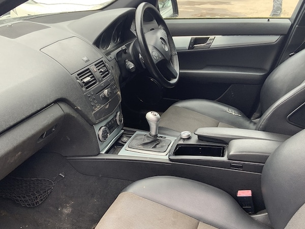 Used Mercedes-Benz C Class 2009 for sale - 71627253: Photo 19