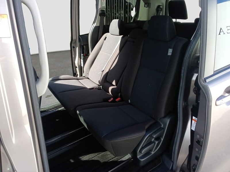 Used Toyota Voxy for sale - 76232380: Photo 18