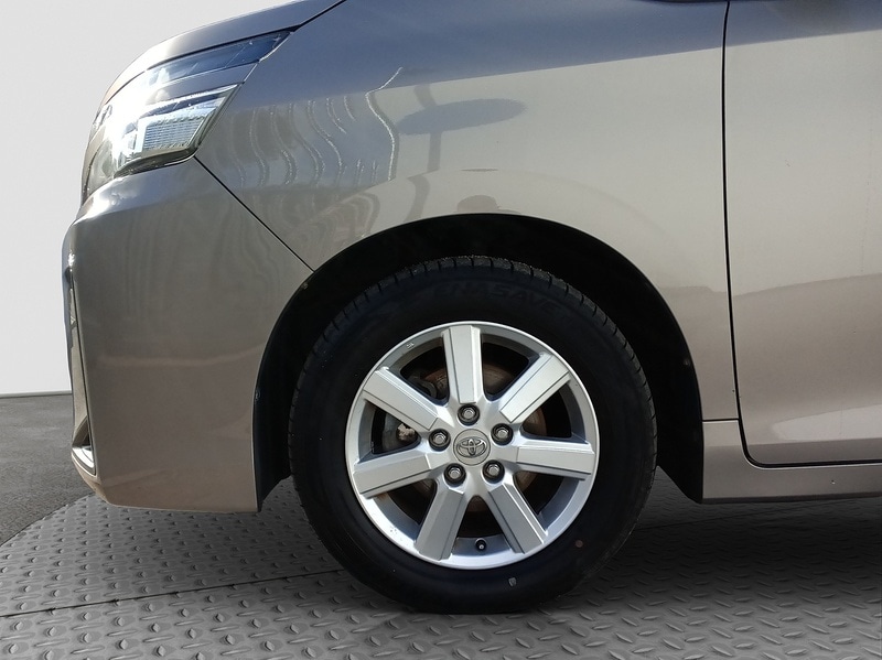 Used Toyota Voxy for sale - 76232380: Photo 25