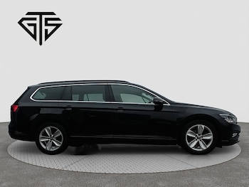 Used Volkswagen Passat 2022 for sale - 76768895: Photo
