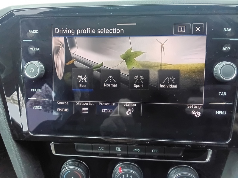 Used Volkswagen Passat 2022 for sale - 76768895: Photo 35