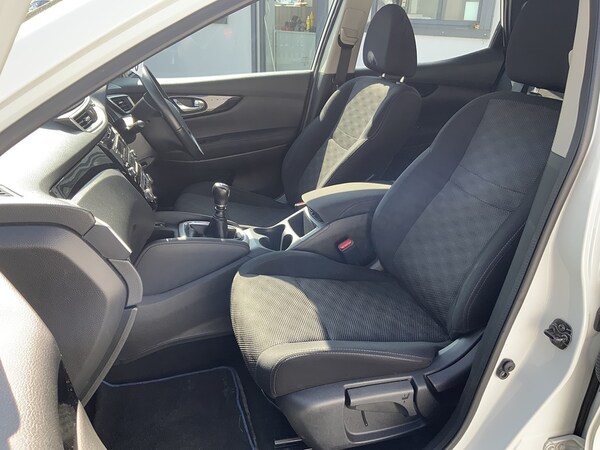 Used Nissan Qashqai 2017 for sale - 68499182: Photo 26