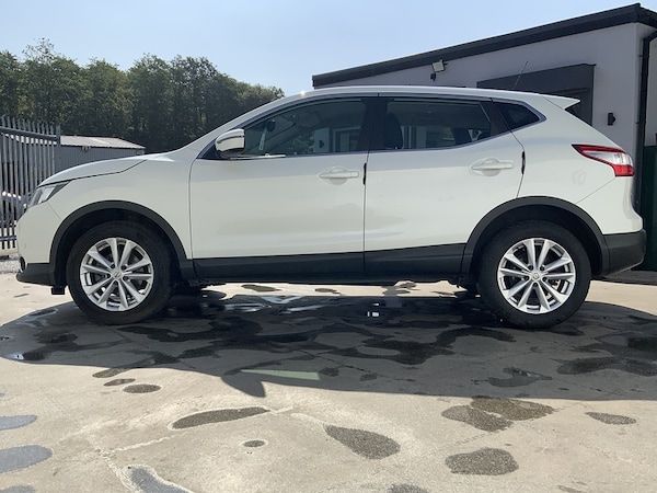 Used Nissan Qashqai 2017 for sale - 68499182: Photo 4