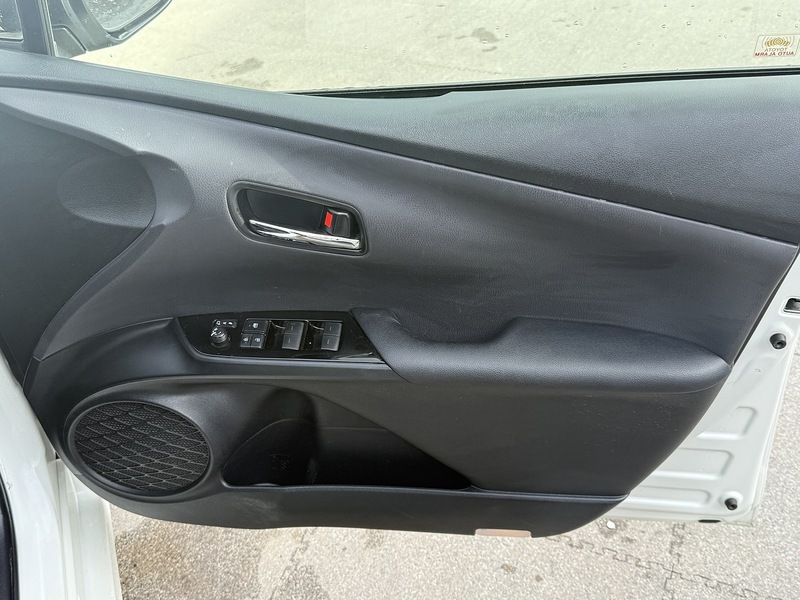 Used Toyota Prius 2025 for sale - 76047119: Photo 11